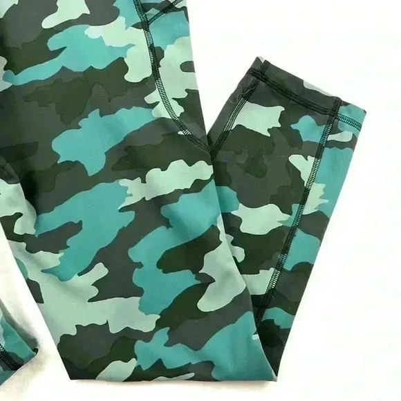 Lululemon Green Fast & Free Camo High Waisted Thick Band Pocket Athletic Legging - Picture 11 of 15